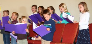 kids singing