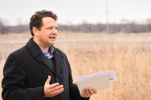 Jacques speaking-close